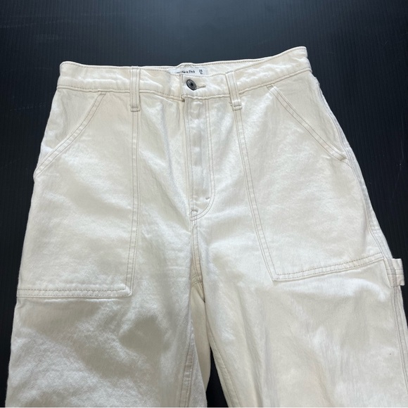 Abercrombie & Fitch The 90s Straight Jean Ultra High Rise In Cream Size 28/6 - Picture 3 of 9